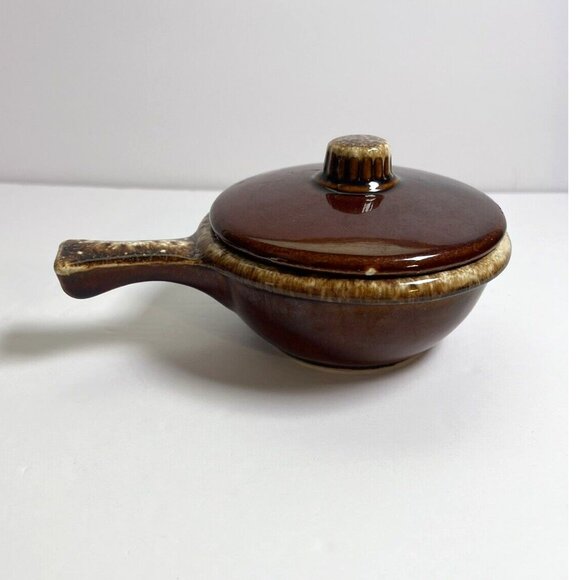 Hull Pottery USA Soup Chili Bowl with Lid Brown Drip Pattern Oven Proof Fall VTG - Picture 1 of 5